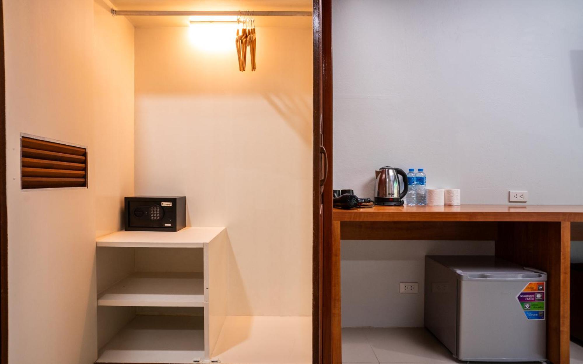 Gp House Phuket Patong Beach Exterior foto